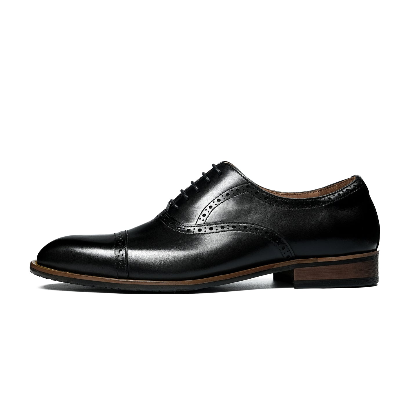 Men's Oxford Shoes: Heritage Three-Piece Brogue Artistry