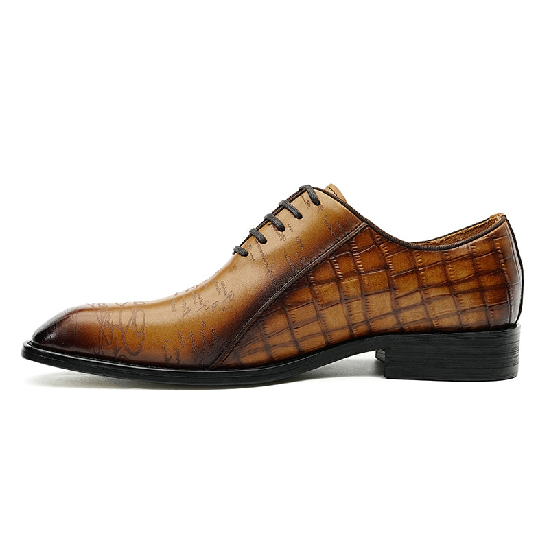 Men's Oxford Shoes - Embossed Detailing