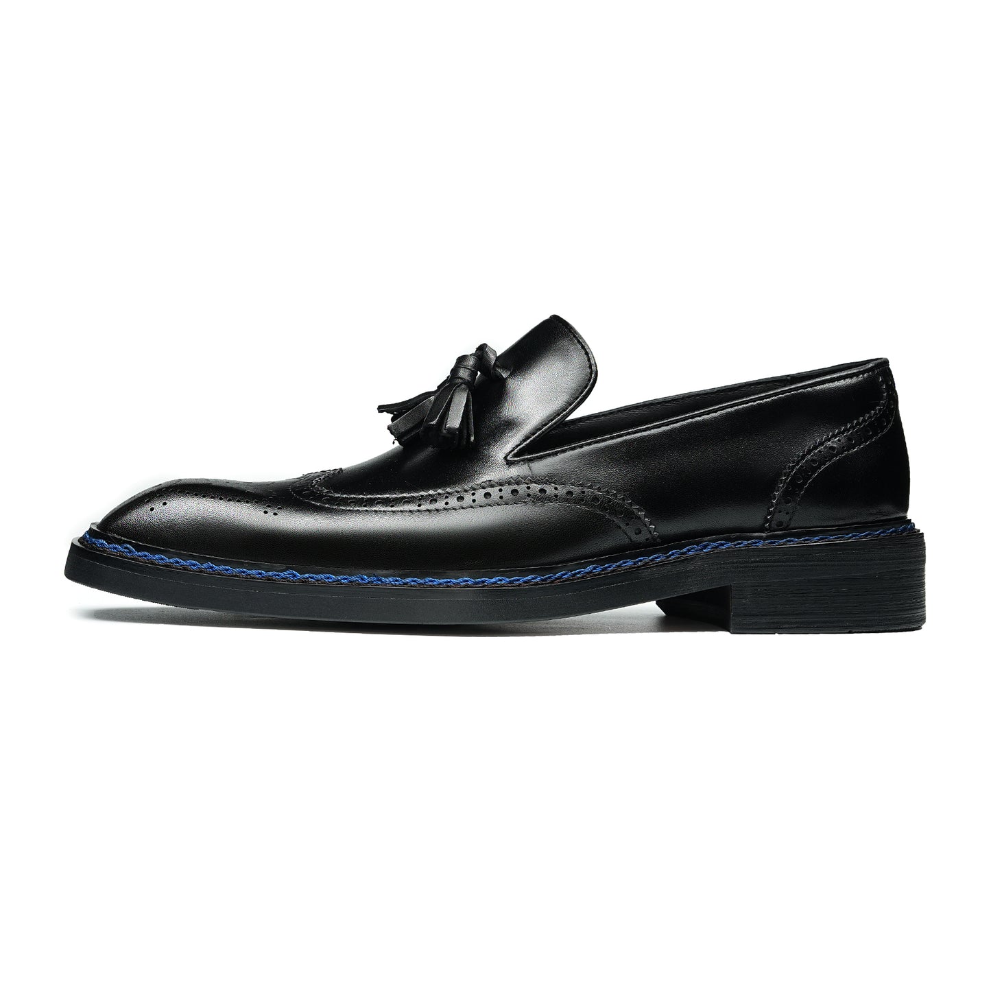 Artisan-Carved Men's Loafers: Swinging Tassel Accents & Refined Comfort