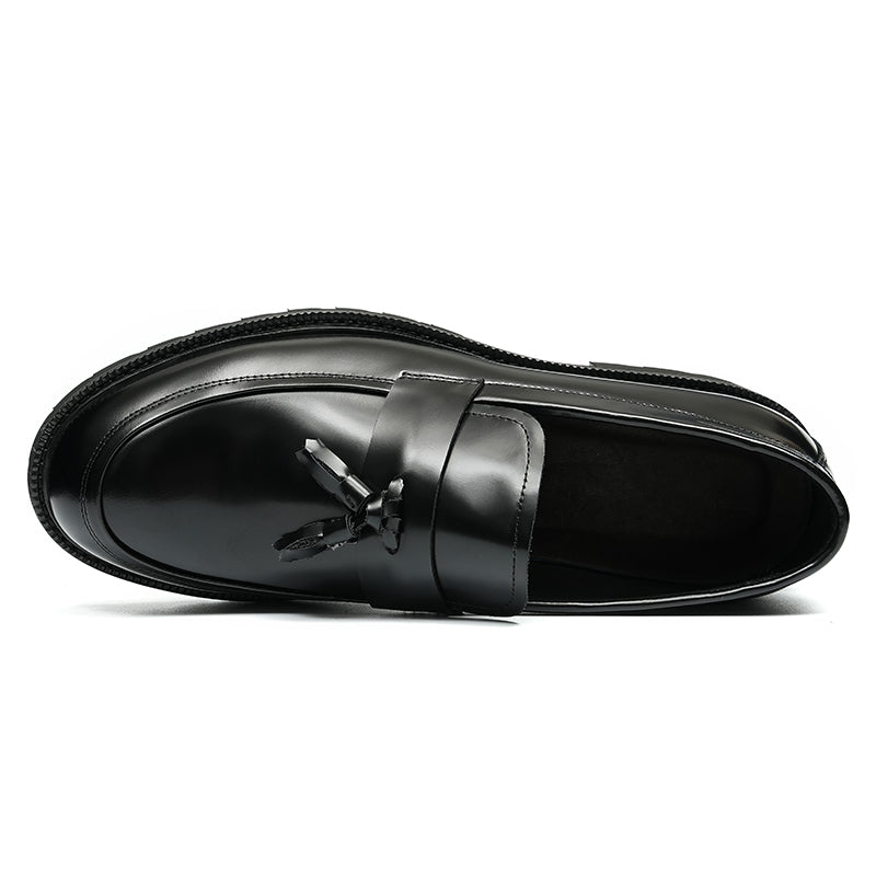 Men's Loafers - Dynamic Tassel Detailing & Polished Leather