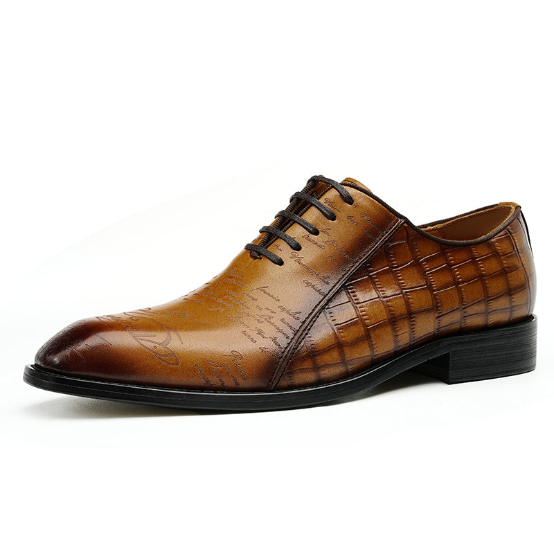 Men's Oxford Shoes - Embossed Detailing