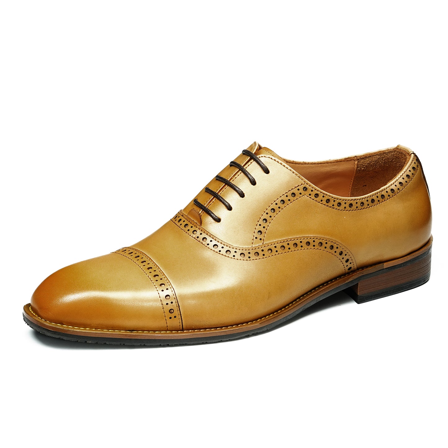 Men's Oxford Shoes: Heritage Three-Piece Brogue Artistry
