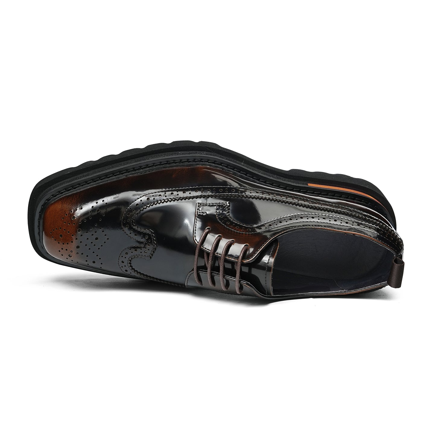 Timeless Brogue Derby: Structured Square-Toe & Accent Sole Detailing