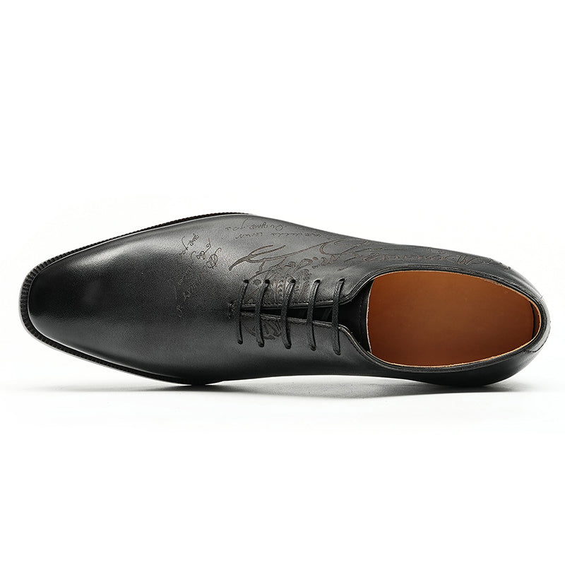 Men's Oxford Shoes - Script-Engraved Patterns & Timeless Sophistication