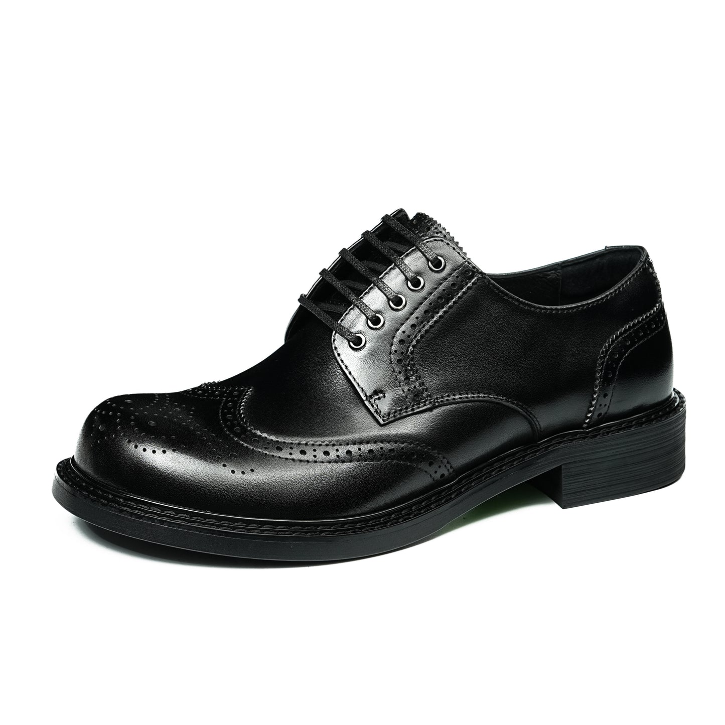 Men's Architectural Derby: Bold Silhouette & Artisan Brogue Legacy