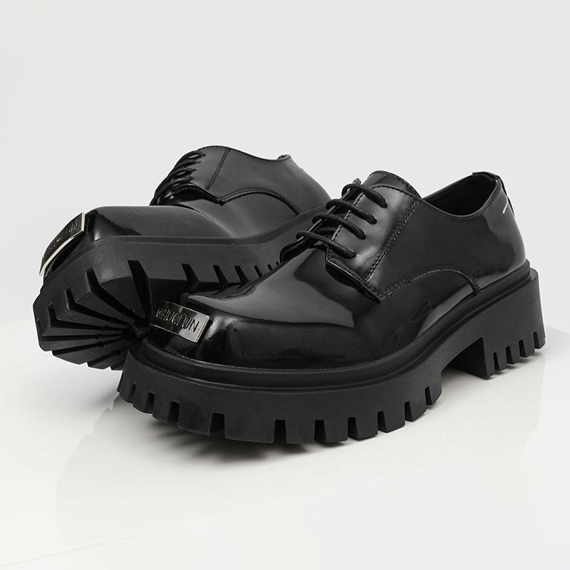 Men's Derby Shoes: Architectural Toe Detail & Elevated Comfort Foundation