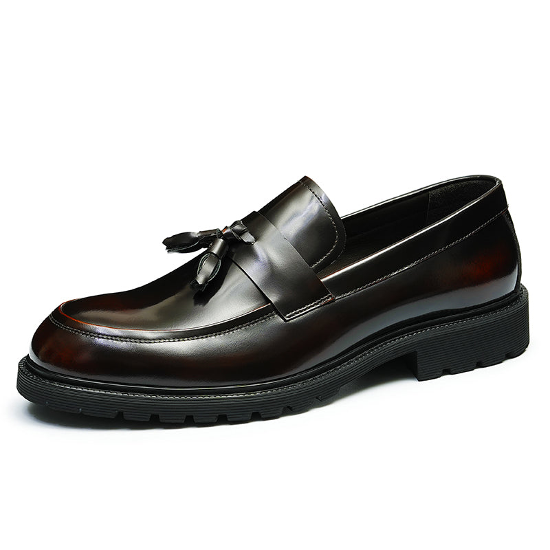 Men's Loafers - Dynamic Tassel Detailing & Polished Leather