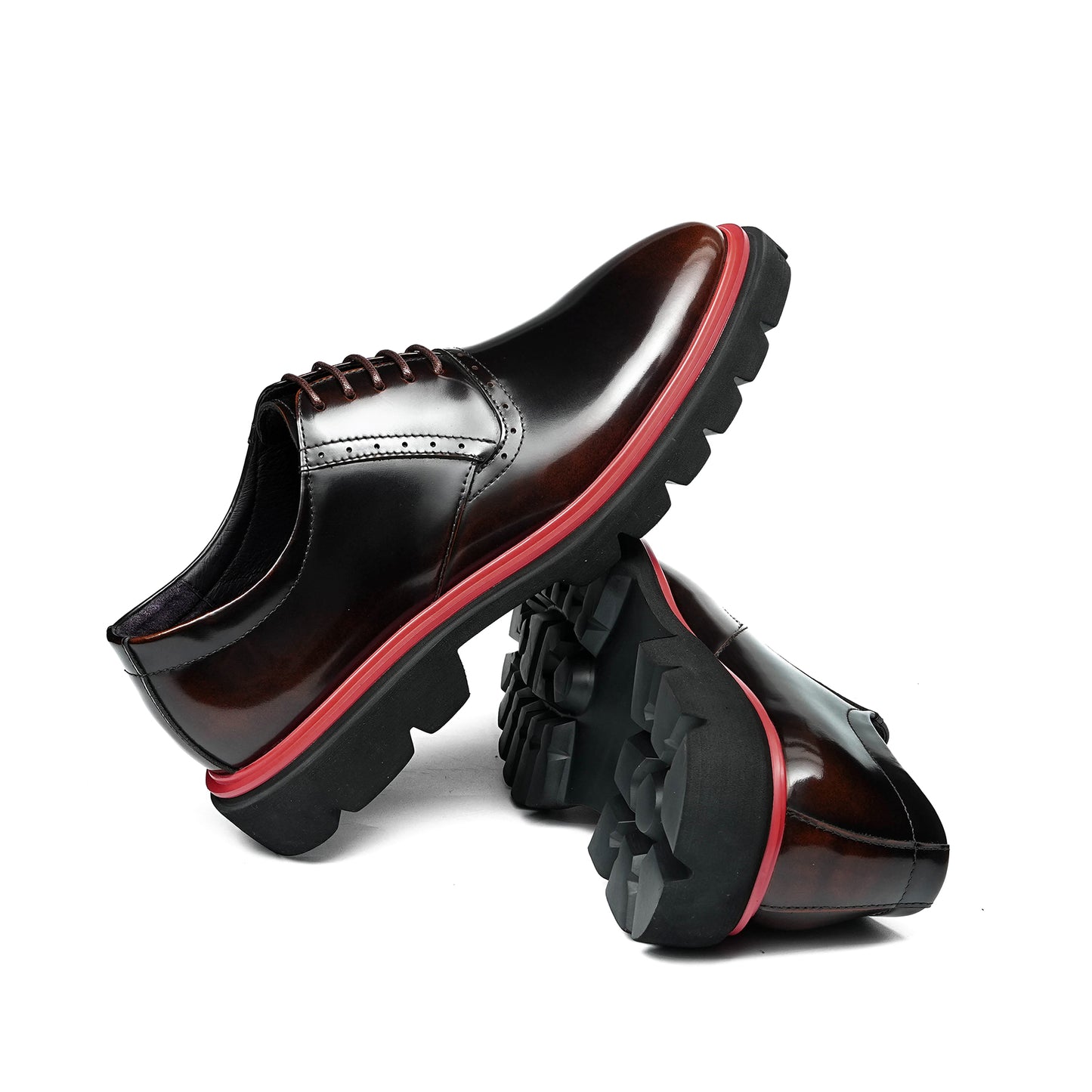 Men's Refined Oxford Shoes: Luminous Finish & Architectural Sole Detailing