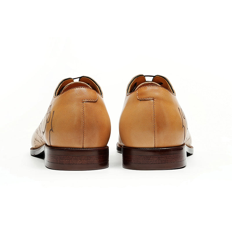 Men's Oxford Shoes - Script-Engraved Patterns & Timeless Sophistication