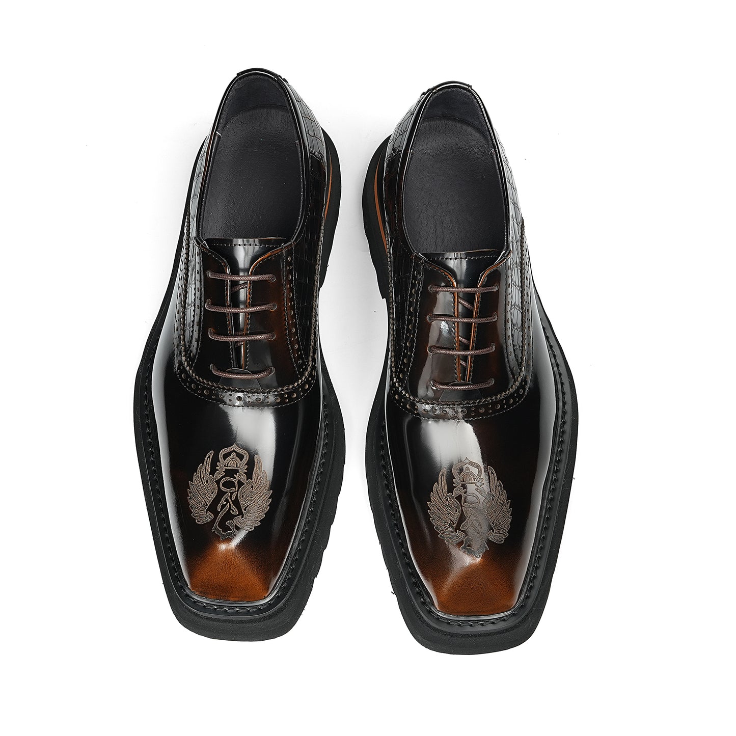 Men's Winged Oxford Shoes: Sculpted Toe Design & Timeless Elegance