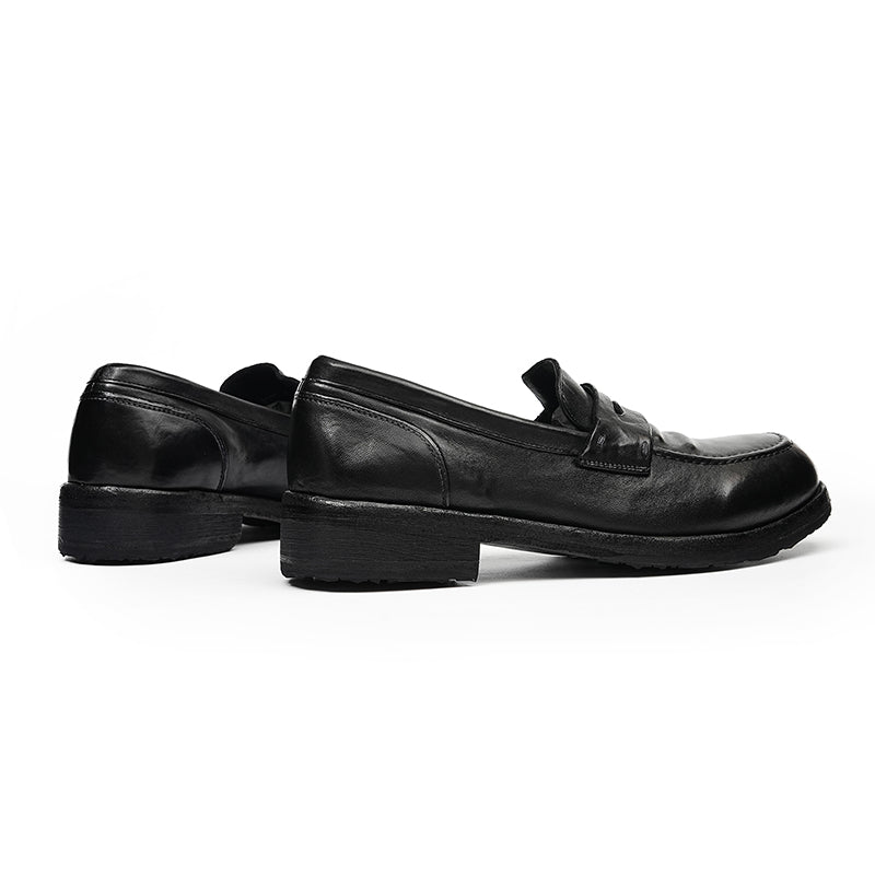 Timeless Men's Loafers - Goodyear Welted Craftsmanship & Medallion Detailing