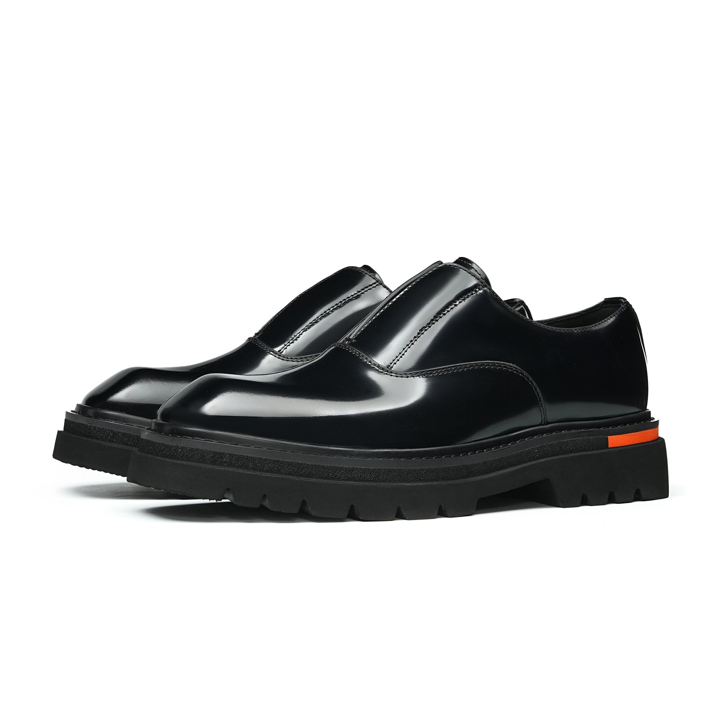 Men's Sleek Loafer: Luminescent Grain & Elevated Foundation