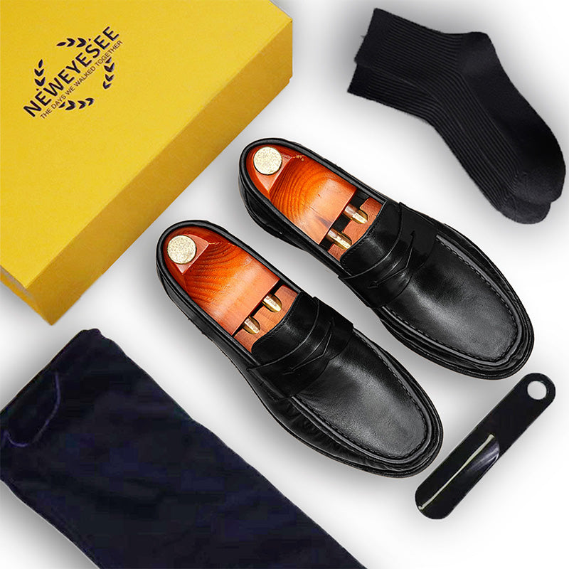 Timeless Loafers: Goodyear Welt Craft & Staged Strap Sophistication