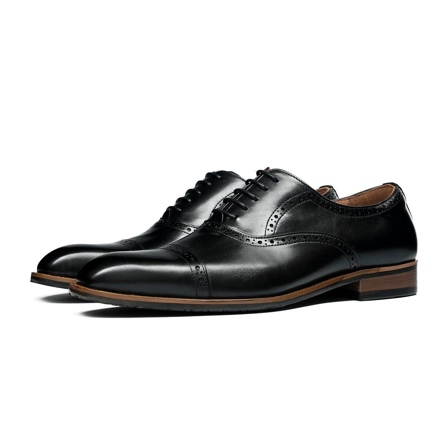 Men's Oxford Shoes: Heritage Three-Piece Brogue Artistry