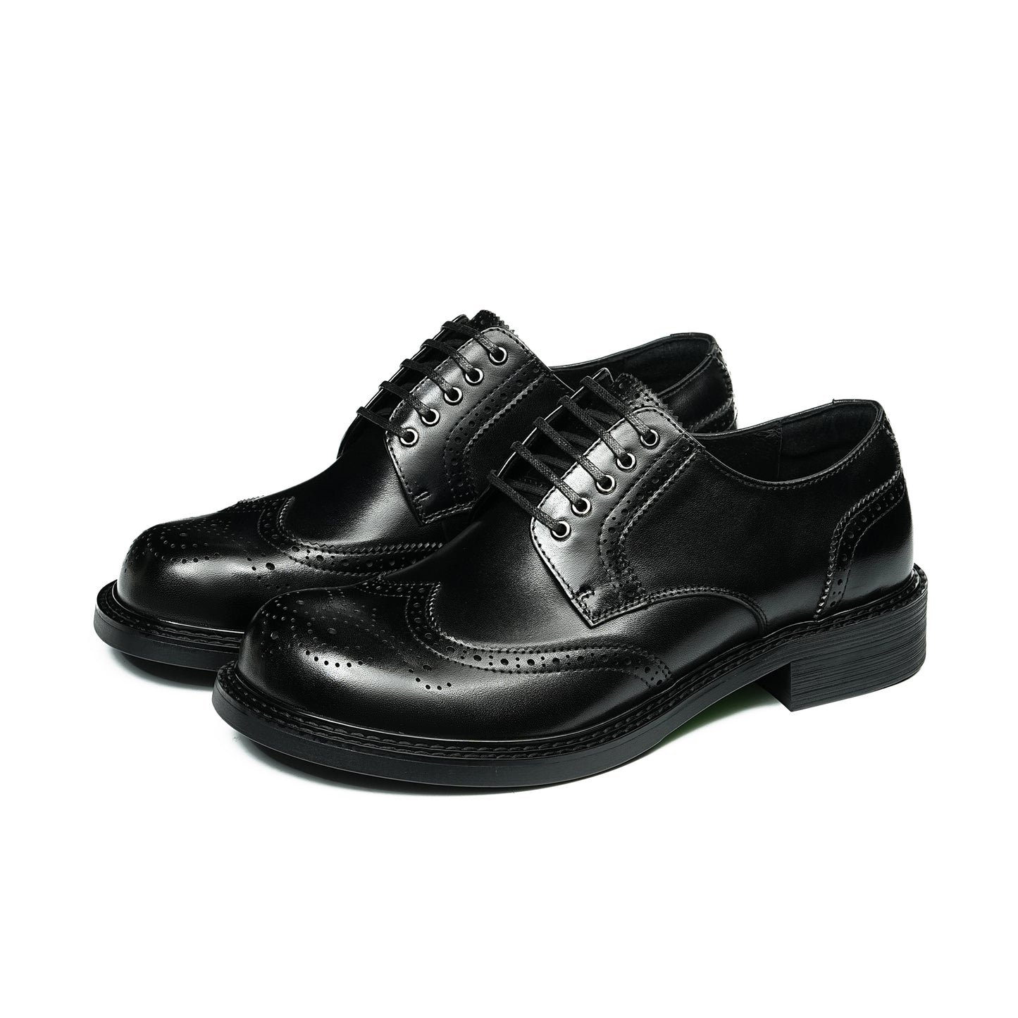 Men's Architectural Derby: Bold Silhouette & Artisan Brogue Legacy