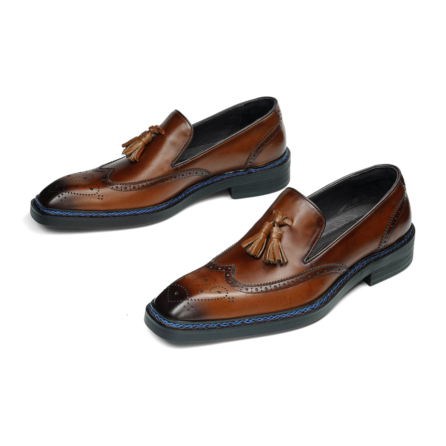 Artisan-Carved Men's Loafers: Swinging Tassel Accents & Refined Comfort