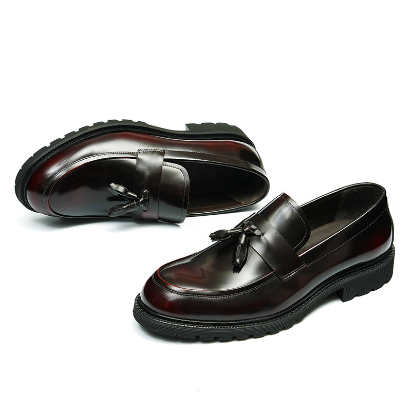 Men's Loafers - Dynamic Tassel Detailing & Polished Leather