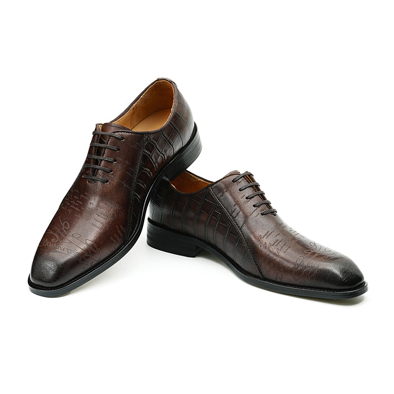 Men's Oxford Shoes - Embossed Detailing