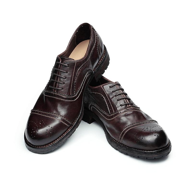 Brogue Oxford Excellence: Goodyear Welted Craft & Artful Carving Mastery