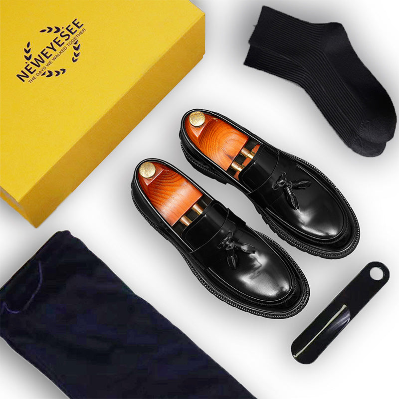 Men's Loafers - Dynamic Tassel Detailing & Polished Leather