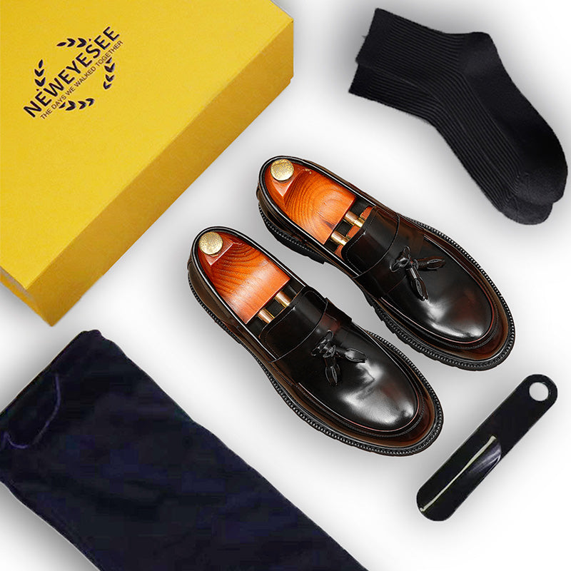 Men's Loafers - Dynamic Tassel Detailing & Polished Leather