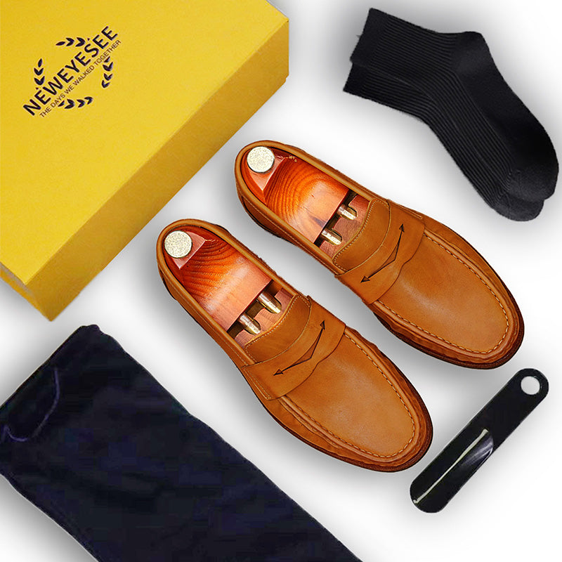 Timeless Loafers: Goodyear Welt Craft & Staged Strap Sophistication