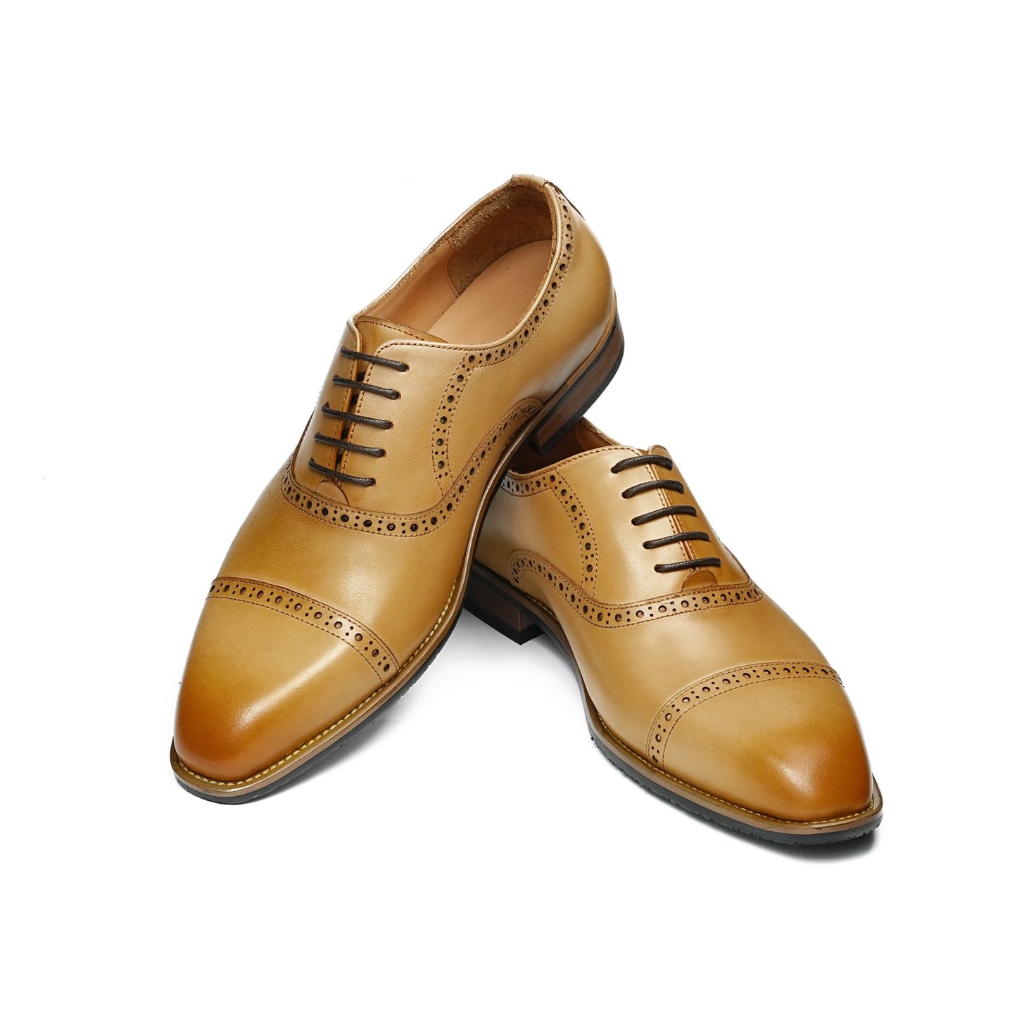 Men's Oxford Shoes: Heritage Three-Piece Brogue Artistry