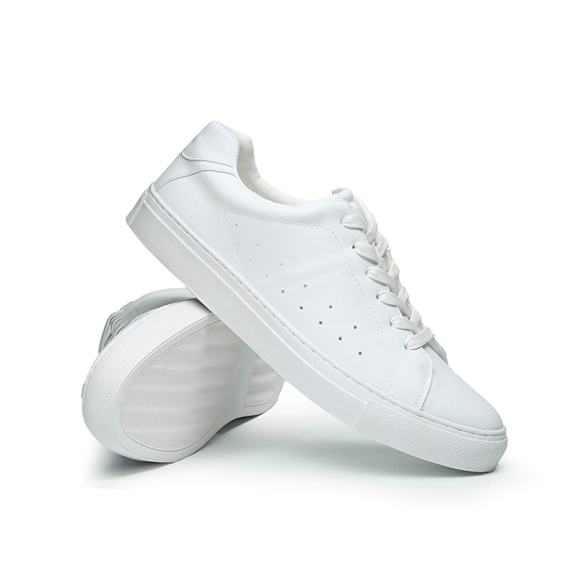 Classic Men's White Sneakers: Streamlined Comfort & Maintenance-Free Sophistication
