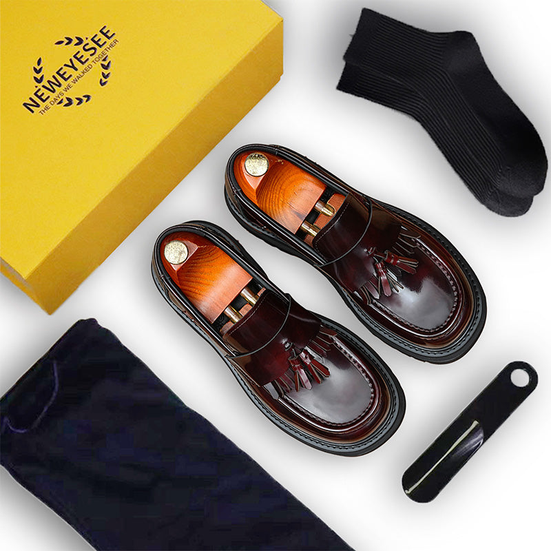 Men's Tassel Loafers: Burnished Leather Patina & Adaptable Traction