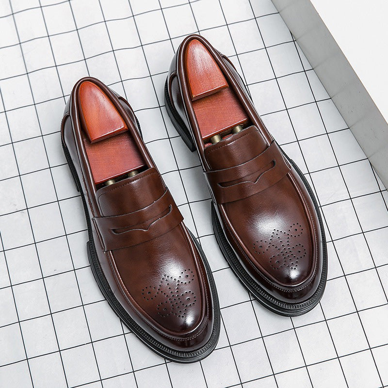 Artisan-Crafted Men's Loafer: Sculpted Brogue Detailing & Refined Silhouette