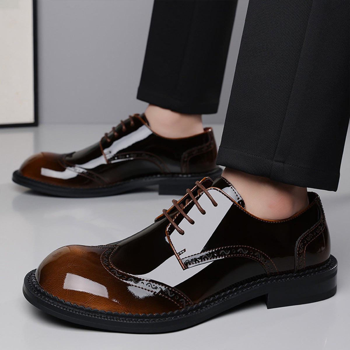 Men's Glossy Brogue Derby Shoes | with Contrast Panels