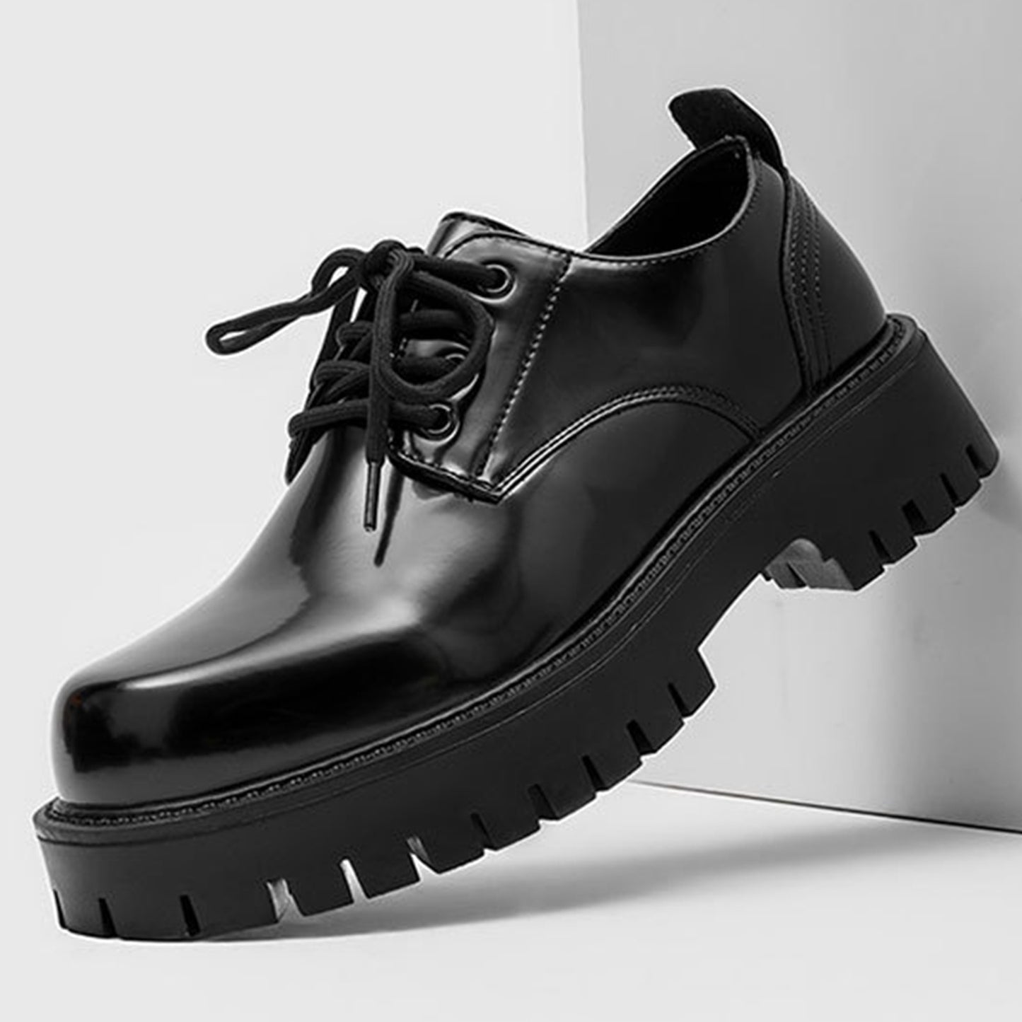 Men's Derby Shoes with Bold Tread Sole & Stitch Detailing