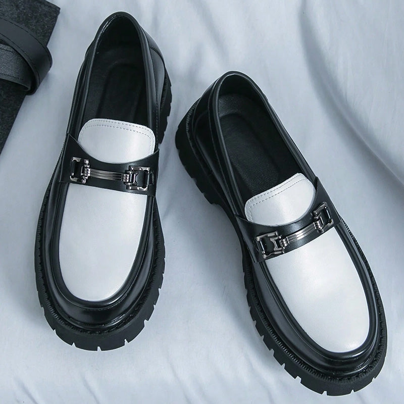Contrast Men's Loafer: Sculpted Sole & Refined Metal Detail