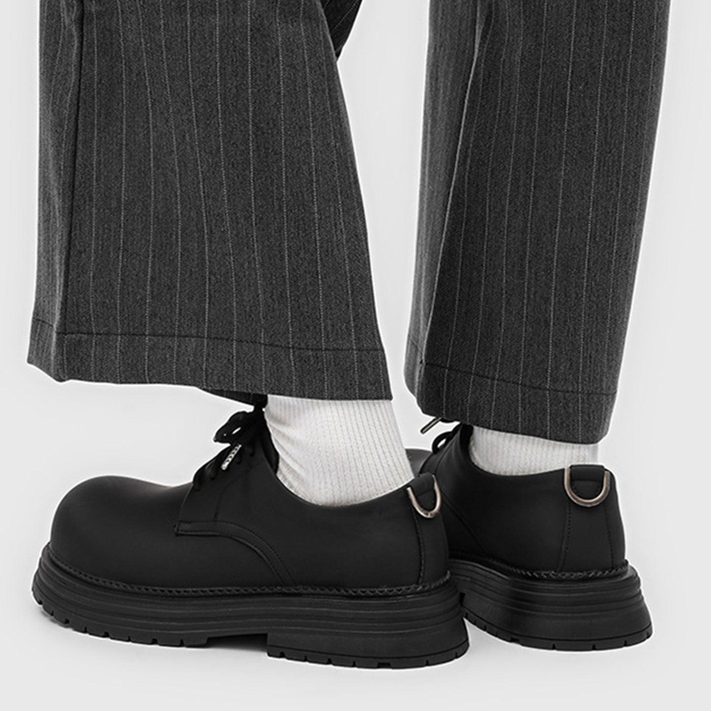 Men's Derby Shoes Chunky Sole with a Modern Rounded Toe