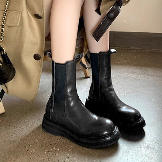 Women's The Confident City Boot: Sculptural Platform & Sleek Contour