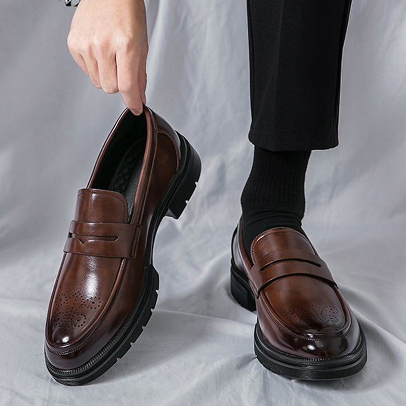 Artisan-Crafted Men's Loafer: Sculpted Brogue Detailing & Refined Silhouette