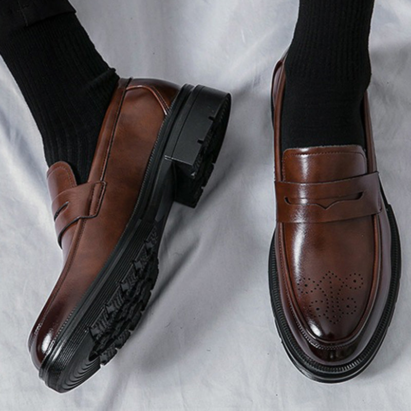 Artisan-Crafted Men's Loafer: Sculpted Brogue Detailing & Refined Silhouette