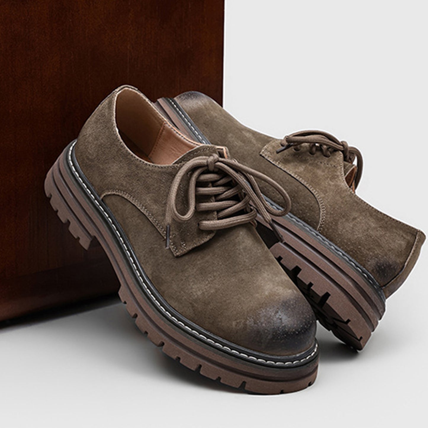 Men's Boots Low-Top: Distressed Toe & Rugged Sole