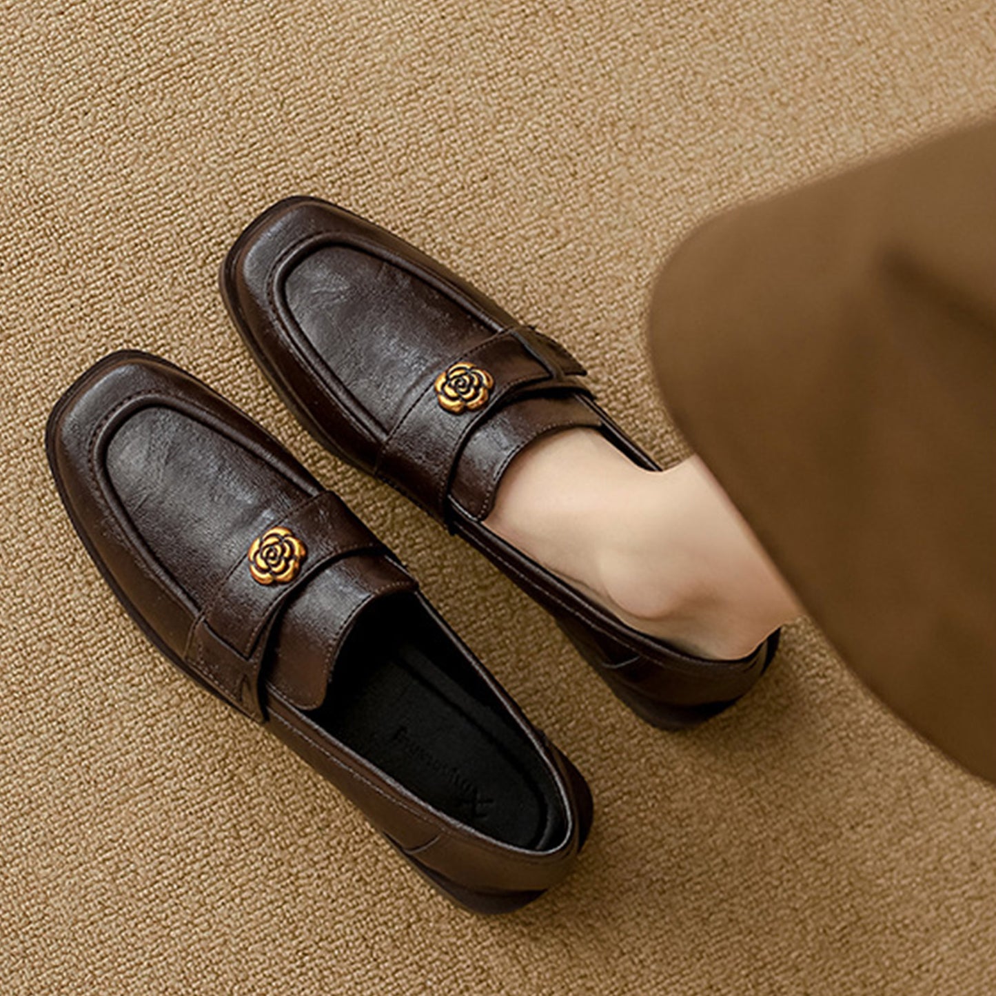 Women's Loafers: Elegant Square-Toe Leather Shoes with Delicate Floral Accent