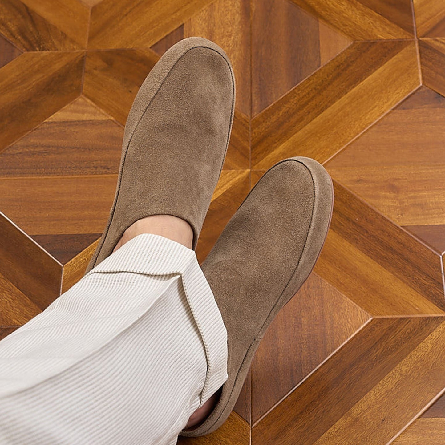 Men's Backless Slip-On Mules: Sleek & Modern Design