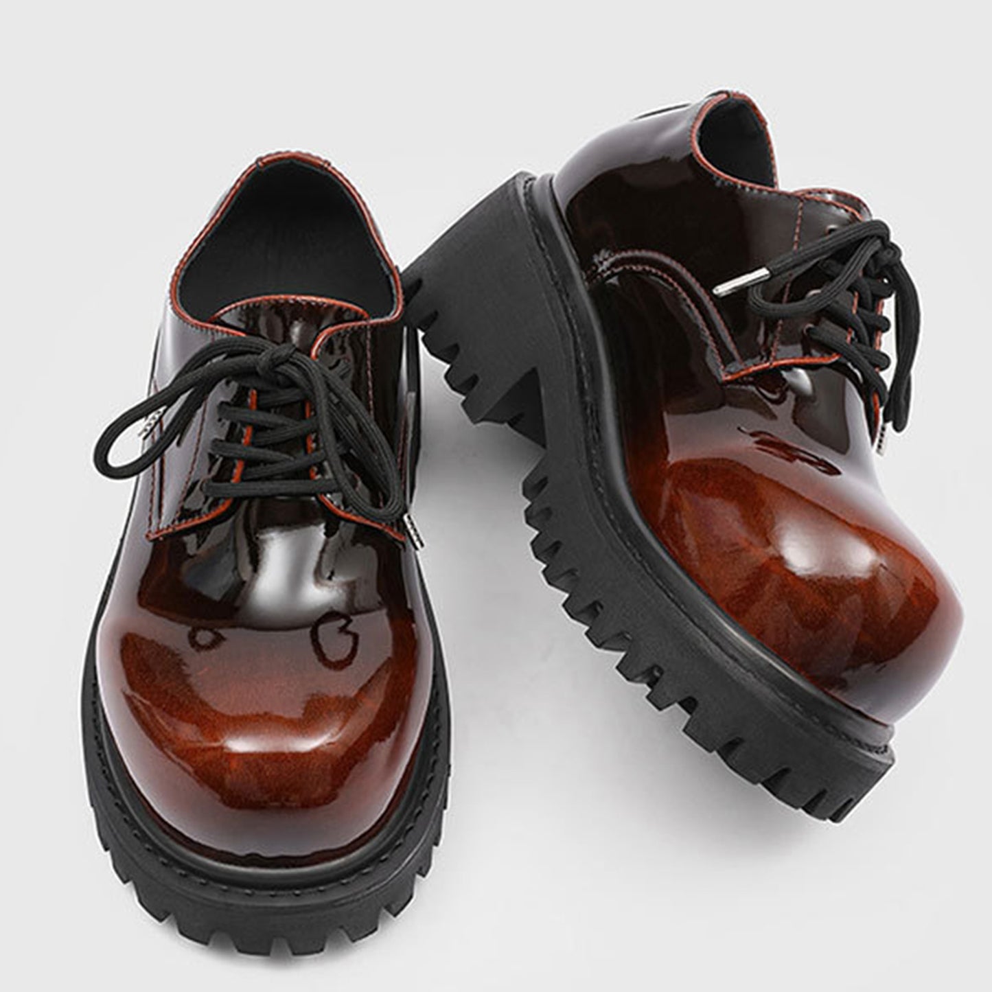 Men's Derby Shoes: Gloss Lace-Up with a Bold & Sculpted Sole