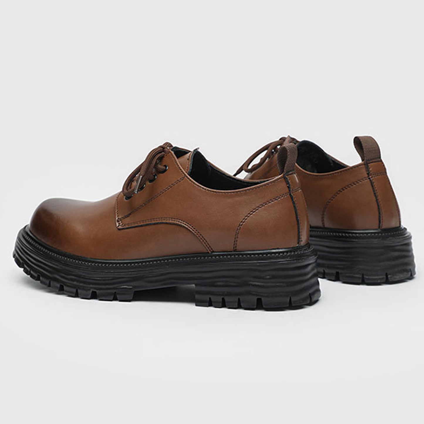 Men's Derby Shoes Heritage-Inspired Lace-Up with Rounded Toe & Bold Sole