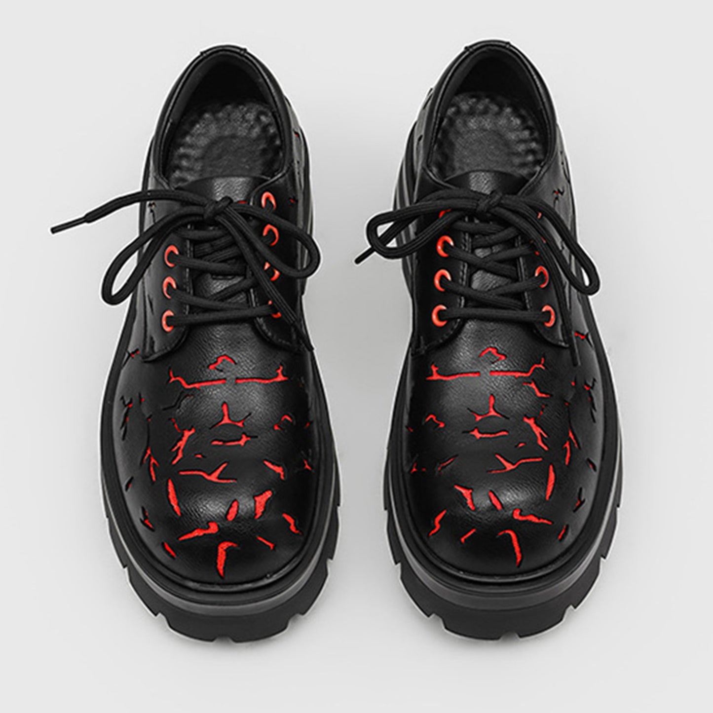 Men's Derbys Shoes: Artistic Cut-Out Pattern & Rugged Sole