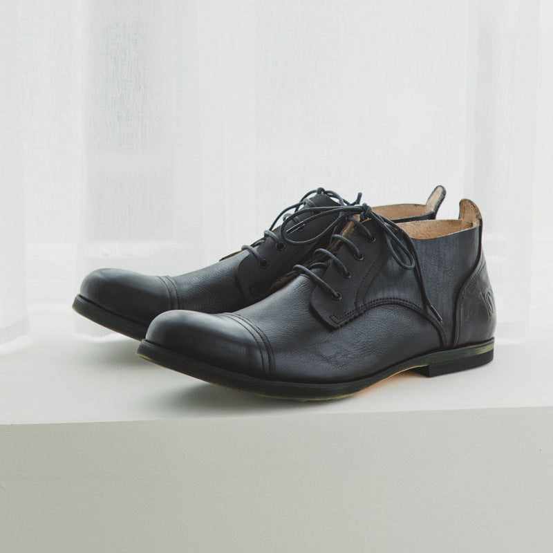 Heritage-Inspired Derby Shoes: Aged Patina & Timeless Three-Eyelet Design