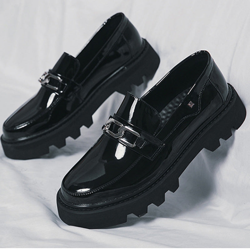 Sculptural Chain Men's Loafers: Architectural Sole & Sleek Silhouette
