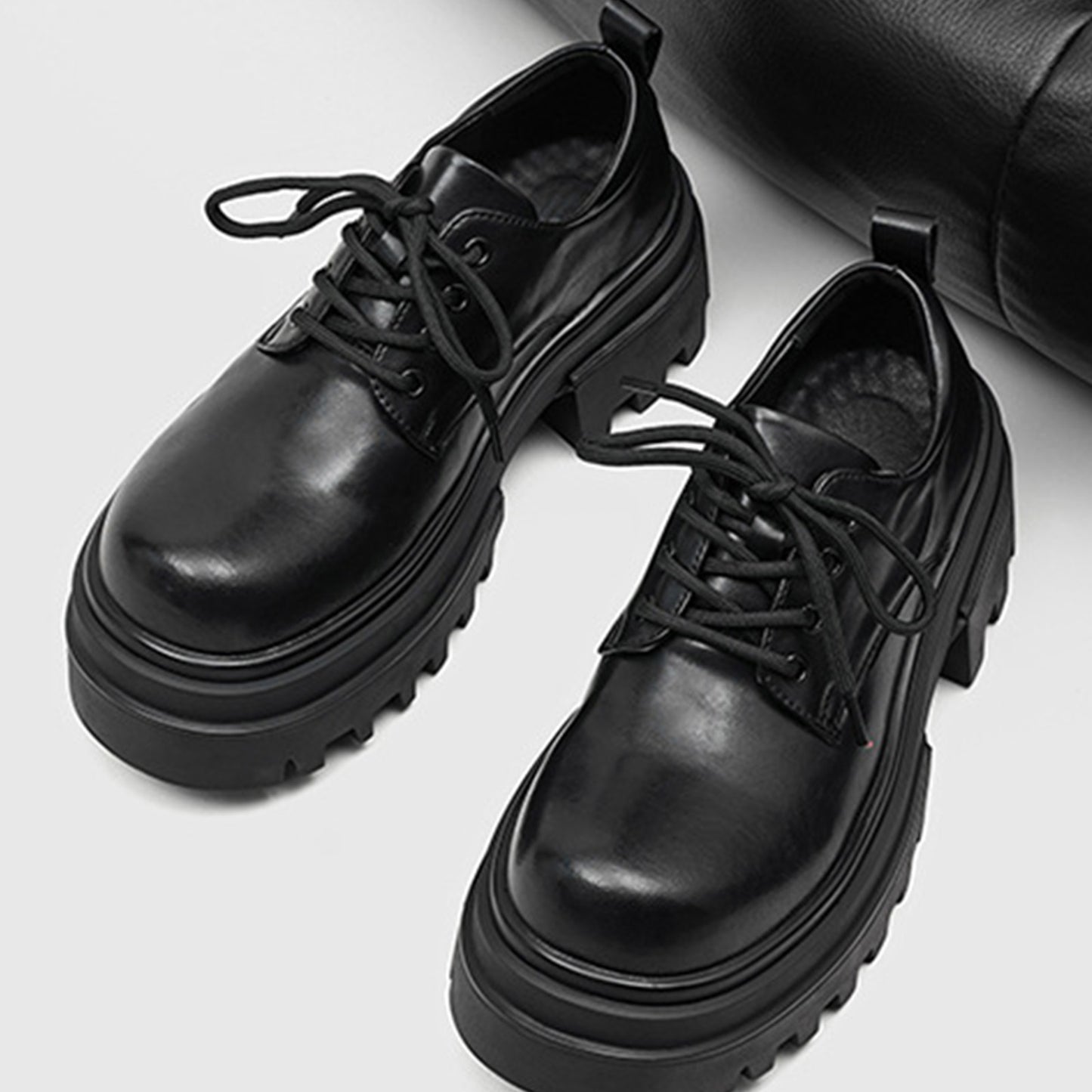 Men‘s Derby Shoes with Architectural Chunky Sole for Men
