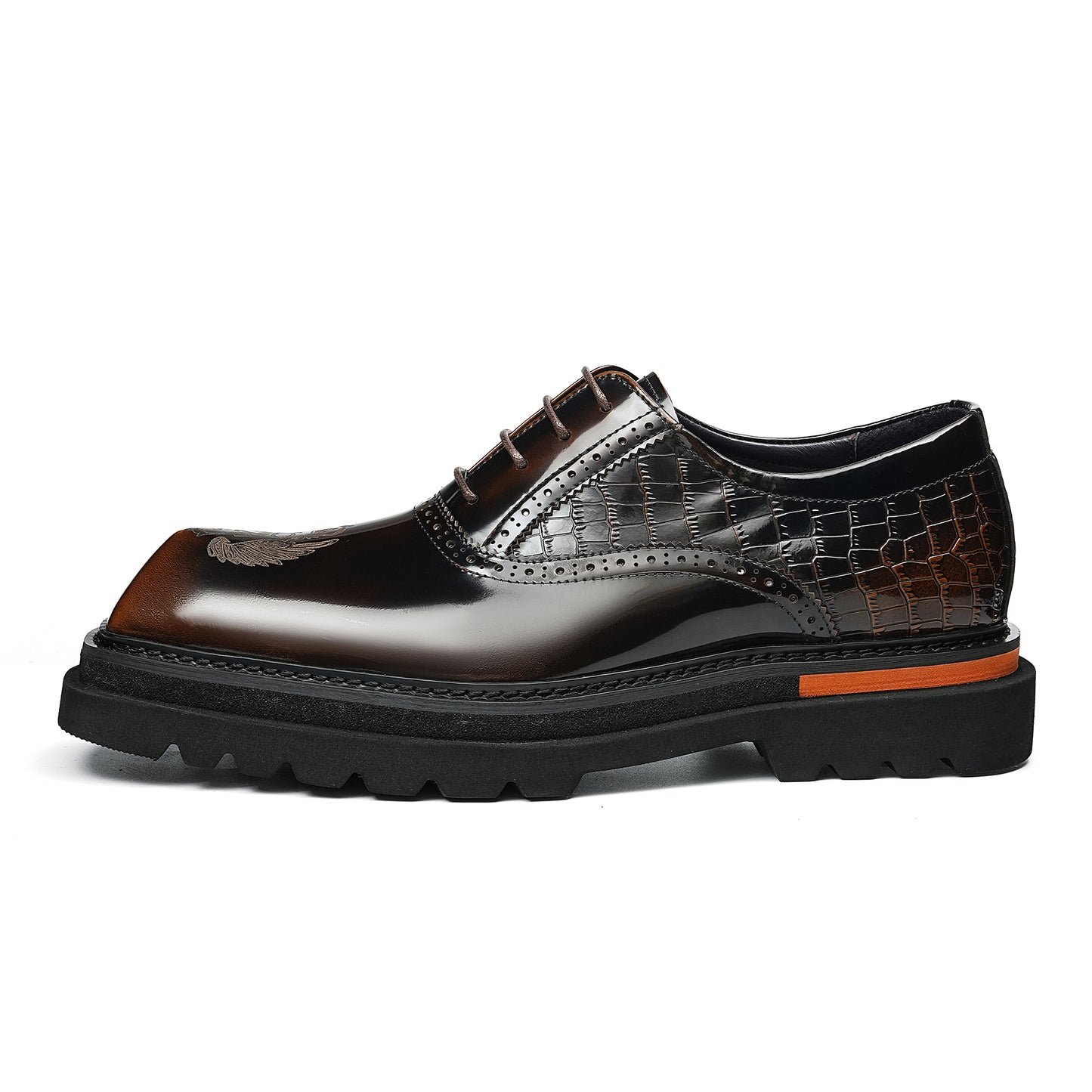 Men's Winged Oxford Shoes: Sculpted Toe Design & Timeless Elegance