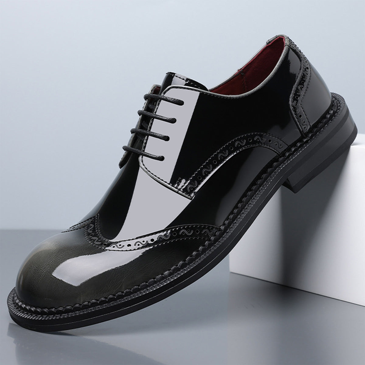 Men's Glossy Brogue Derby Shoes | with Contrast Panels