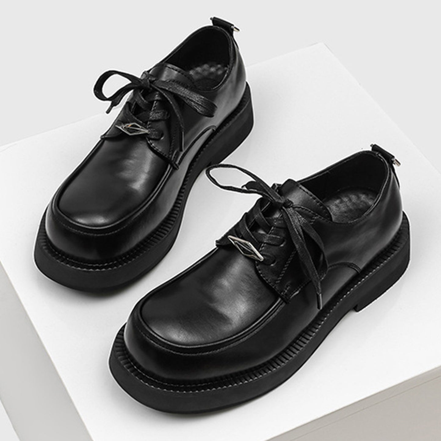 Men's Derby Shoes: Chunky Sole & Bold Hardware Accent Statement