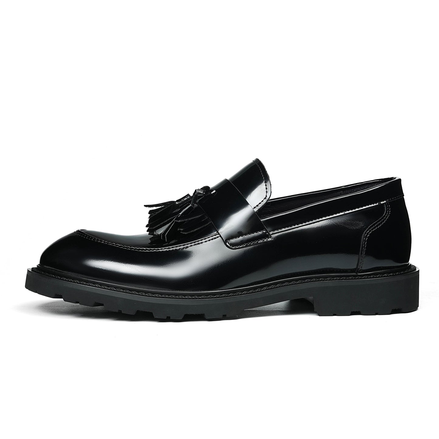Men's Luminous Tassel Loafers: Artisan Detailing & Effortless Sophistication